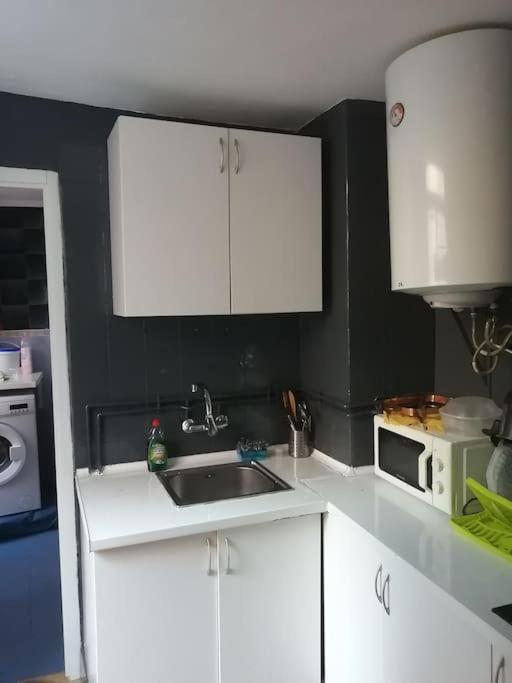 Apartamento Hotel Montana Lavapies Madrid Extérieur photo