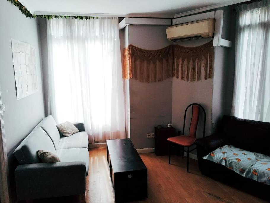 Apartamento Hotel Montana Lavapies Madrid Extérieur photo